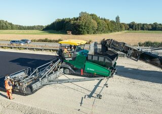 Gąsienicowe rozściełacze asfaltu Vögele Super 3000-3i