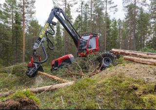 Maszyny leśne Kombajny Komatsu 911
