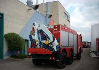 Hydrauliczne żurawie do załadunku Cormach 12000 E2