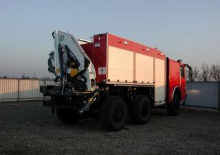 Hydrauliczne żurawie do załadunku Cormach 12000 E2