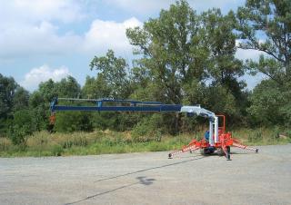 Hydrauliczne żurawie do załadunku Cormach 8700 E2