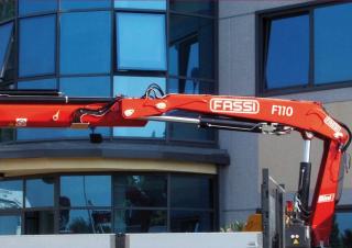 Hydrauliczne żurawie do załadunku Fassi F 110 A 0.24 e-active