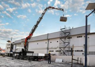 Hydrauliczne żurawie do załadunku Palfinger PK 1350 TEC F
