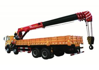 Hydrauliczne żurawie do załadunku Sany SPS 50000 C