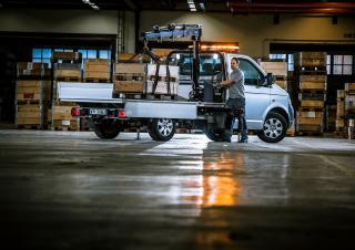 Hydrauliczne żurawie do załadunku Hiab T-CLX 013-2