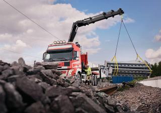 Hydrauliczne żurawie do załadunku Hiab X-Duo 248 EP-4