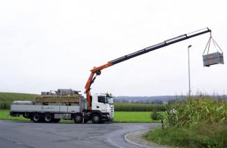Hydrauliczne żurawie do załadunku Fassi F 215 A 2.23 e-dynamic