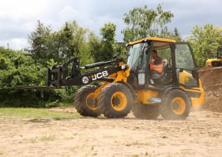 Ładowarki kołowe JCB 409