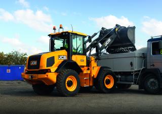 Ładowarki kołowe JCB 411 HT