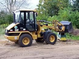 Ładowarki kołowe Caterpillar 906