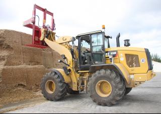 Ładowarki kołowe Caterpillar 926M