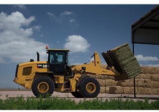 Ładowarki kołowe Caterpillar 926M