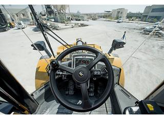 Ładowarki kołowe Caterpillar 950L