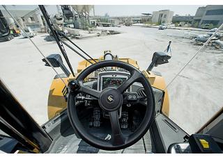 Ładowarki kołowe Caterpillar 962L