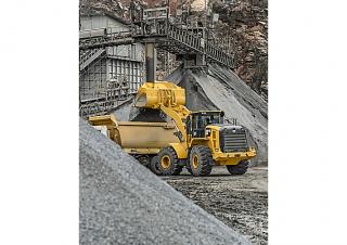Ładowarki kołowe Caterpillar 966L