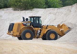 Ładowarki kołowe Caterpillar 980M