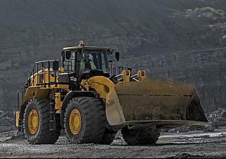 Ładowarki kołowe Caterpillar 986K