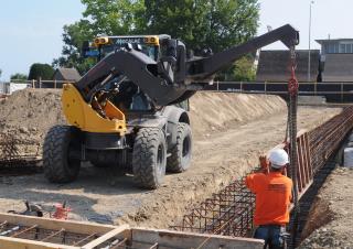 Ładowarki kołowe Mecalac AS900