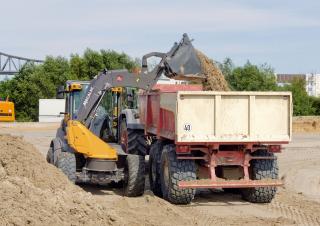 Ładowarki kołowe Mecalac AS900