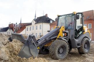 Ładowarki kołowe Mecalac AX 850