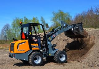 Ładowarki kołowe Giant G2700 HD+