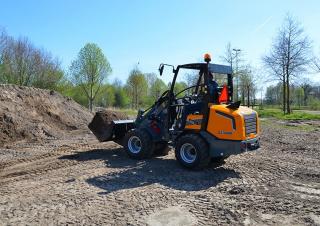 Ładowarki kołowe Giant G2700HD