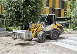 Ładowarki kołowe Liebherr L 506 Compact