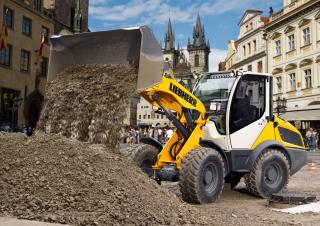 Ładowarki kołowe Liebherr L 506 Compact