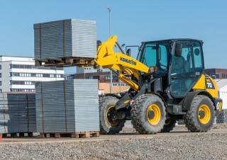 Ładowarki kołowe Komatsu WA70-7