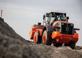 Ładowarki kołowe Hitachi ZW220-6