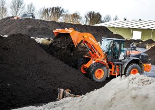 Ładowarki kołowe Hitachi ZW220-6