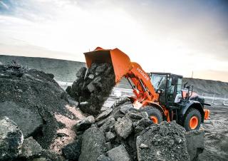 Ładowarki kołowe Hitachi ZW220-6