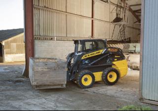 Ładowarki o sterowaniu burtowym New Holland L220