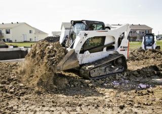 Ładowarki o sterowaniu burtowym Bobcat T870