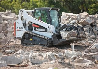 Ładowarki o sterowaniu burtowym Bobcat T590