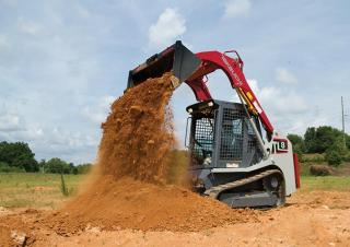 Ładowarki o sterowaniu burtowym Takeuchi TL 8 