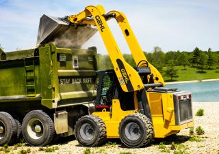 Ładowarki o sterowaniu burtowym Gehl V420