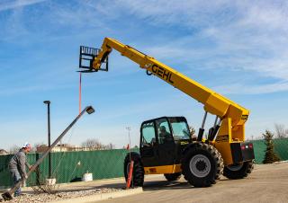 Ładowarki teleskopowe Gehl DL11-44