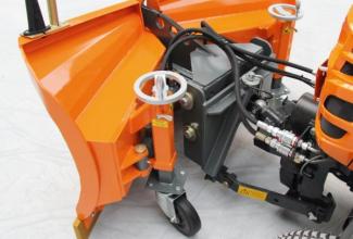 Urządzenia do zimowych robót komunalnych Pługi odsnieżne Pługi śnieżne klinowe Bema V 800/2100