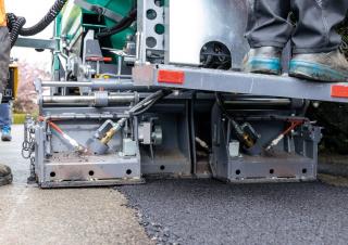Kołowa betoniarka drogowa Vögele Mini 502
