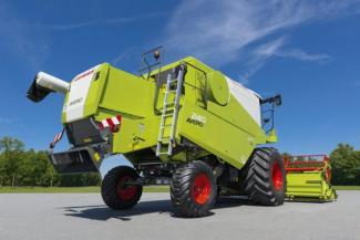 Kombajny zbożowe Claas Avero 240