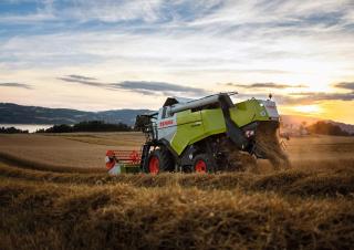 Kombajny zbożowe Claas Evion 430 Classic    