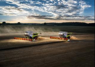 Kombajny zbożowe Claas Lexion 8800 TerraTrac 