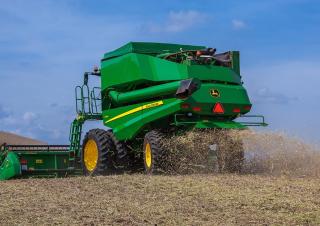 Kombajny zbożowe John Deere S440