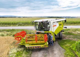 Kombajny zbożowe Claas Tucano 450