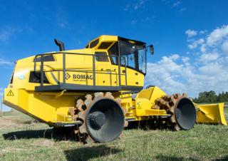 Kompaktor odpadów Bomag BC 473 EB 5