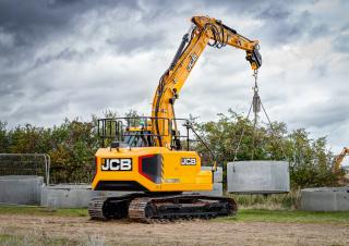 Koparki gąsienicowe JCB 150X LC