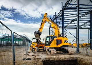 Koparki gąsienicowe JCB 245XR