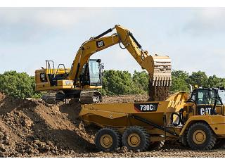 Koparki gąsienicowe Caterpillar 323