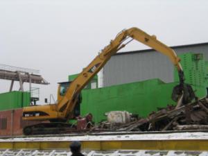 Koparki gąsienicowe Caterpillar 325 C MH